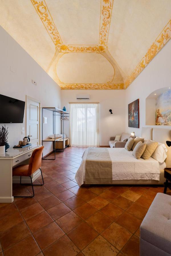 Corte Patitari - By Patitari Suites Галиполи Екстериор снимка