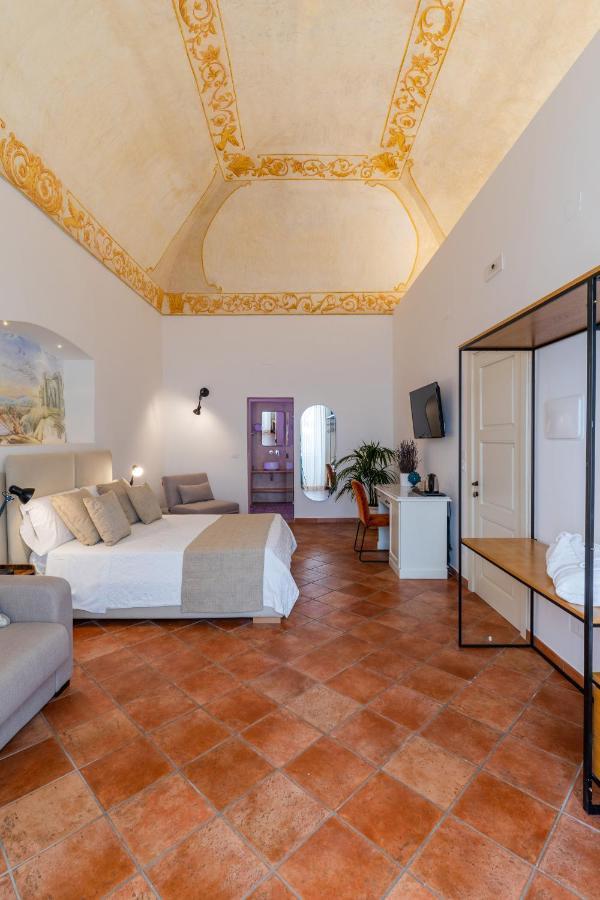 Corte Patitari - By Patitari Suites Галиполи Екстериор снимка